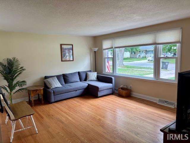 1211 Jackson Boulevard Rochester, IN 46975 - Photo 2 of 21