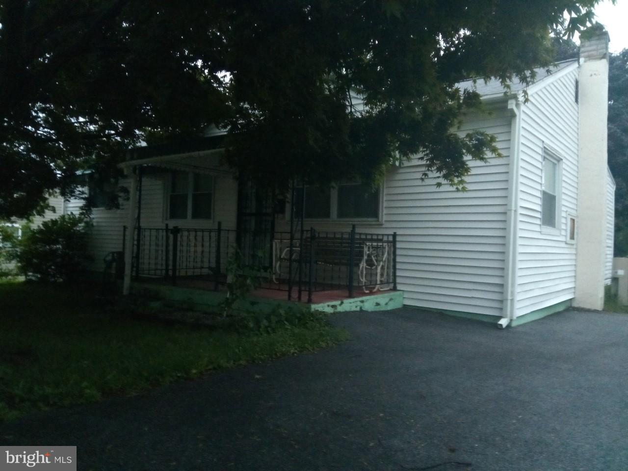 135 Wengate Road Owings Mills, MD 21117 - Photo 1 of 8 Exterior (Front)