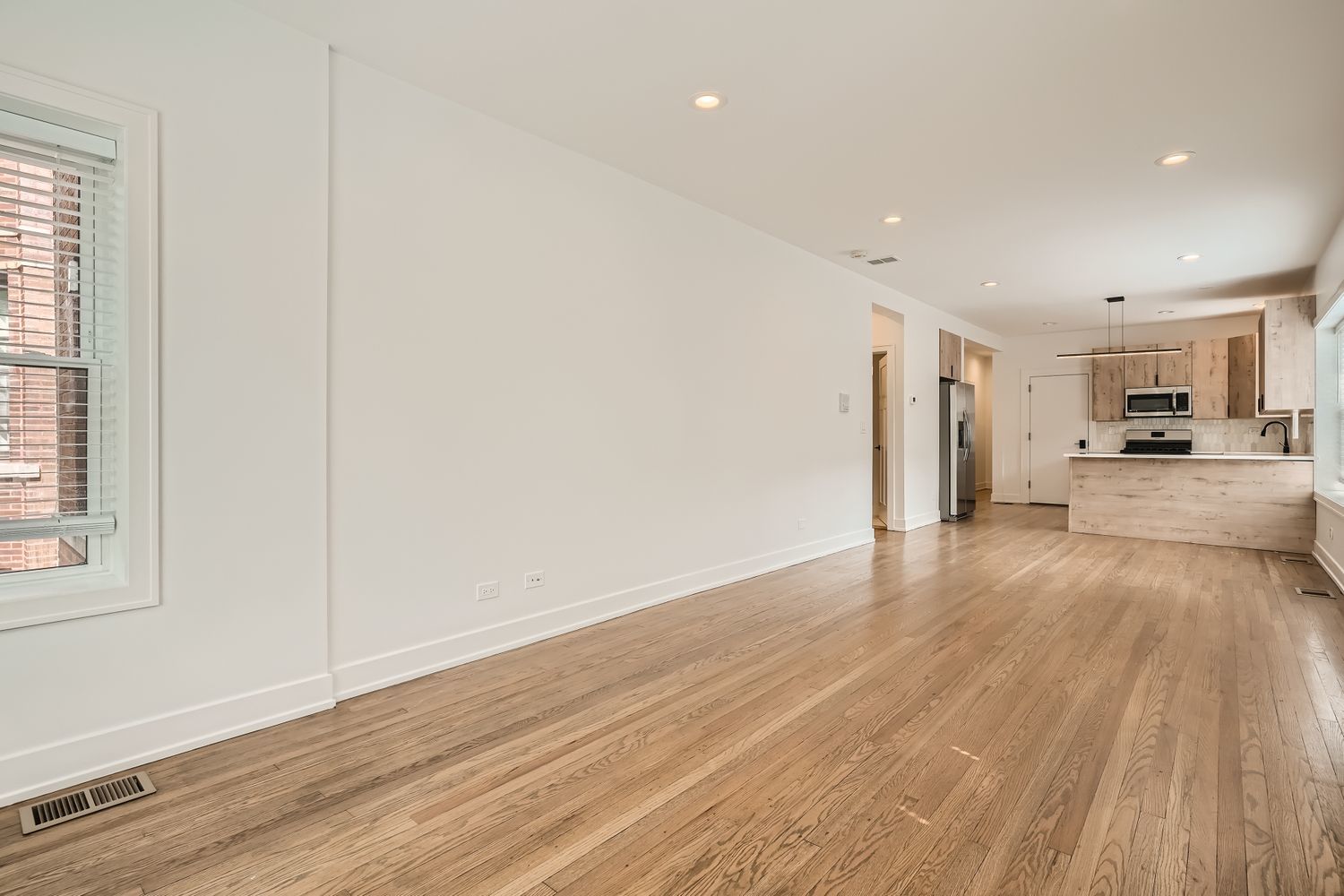 2602 North Springfield Avenue, Unit 1 Chicago, IL 60647 - Photo 9 of 29