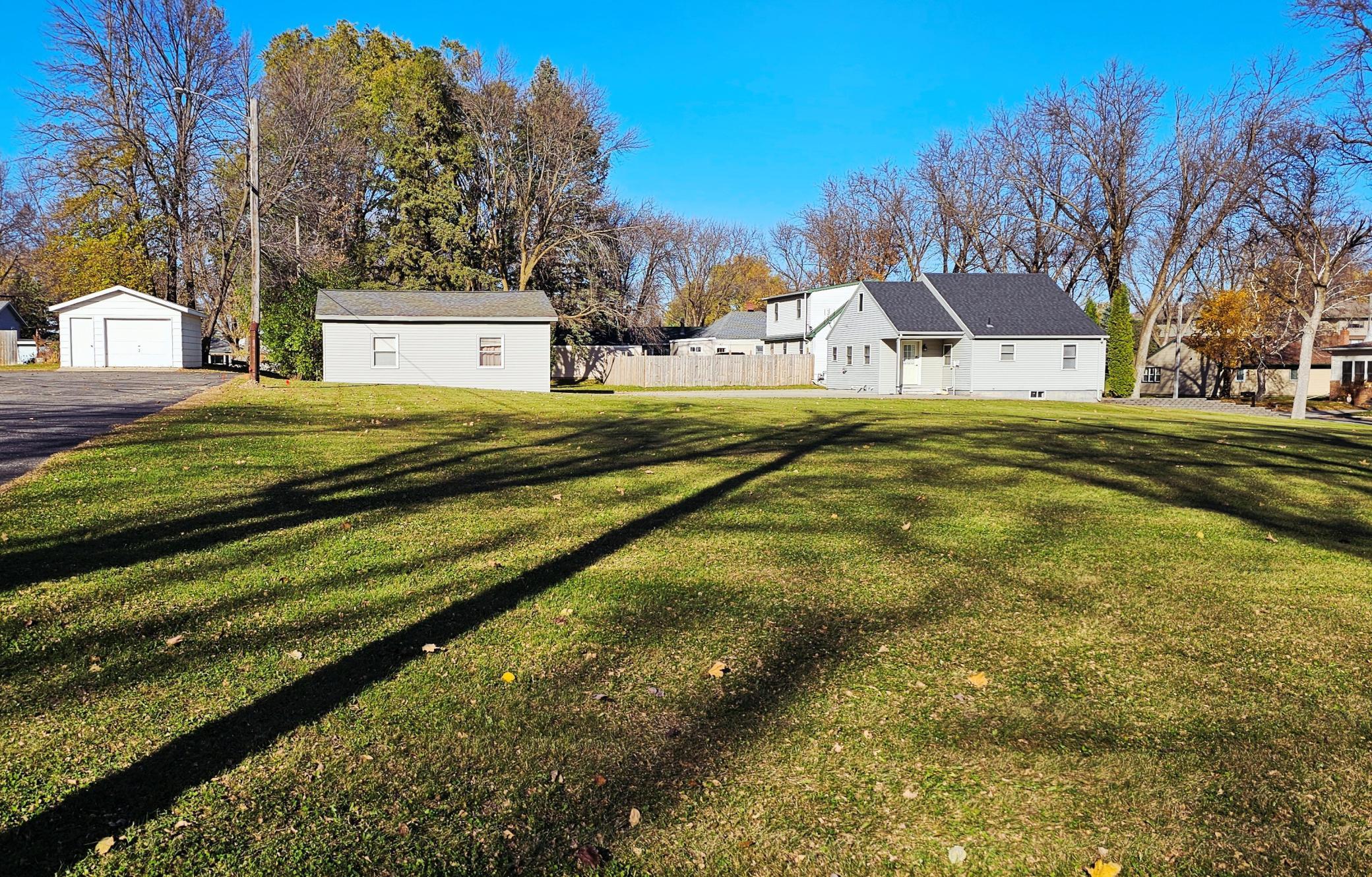 421 13th Street Southeast Willmar, MN 56201 - Photo 2 of 6