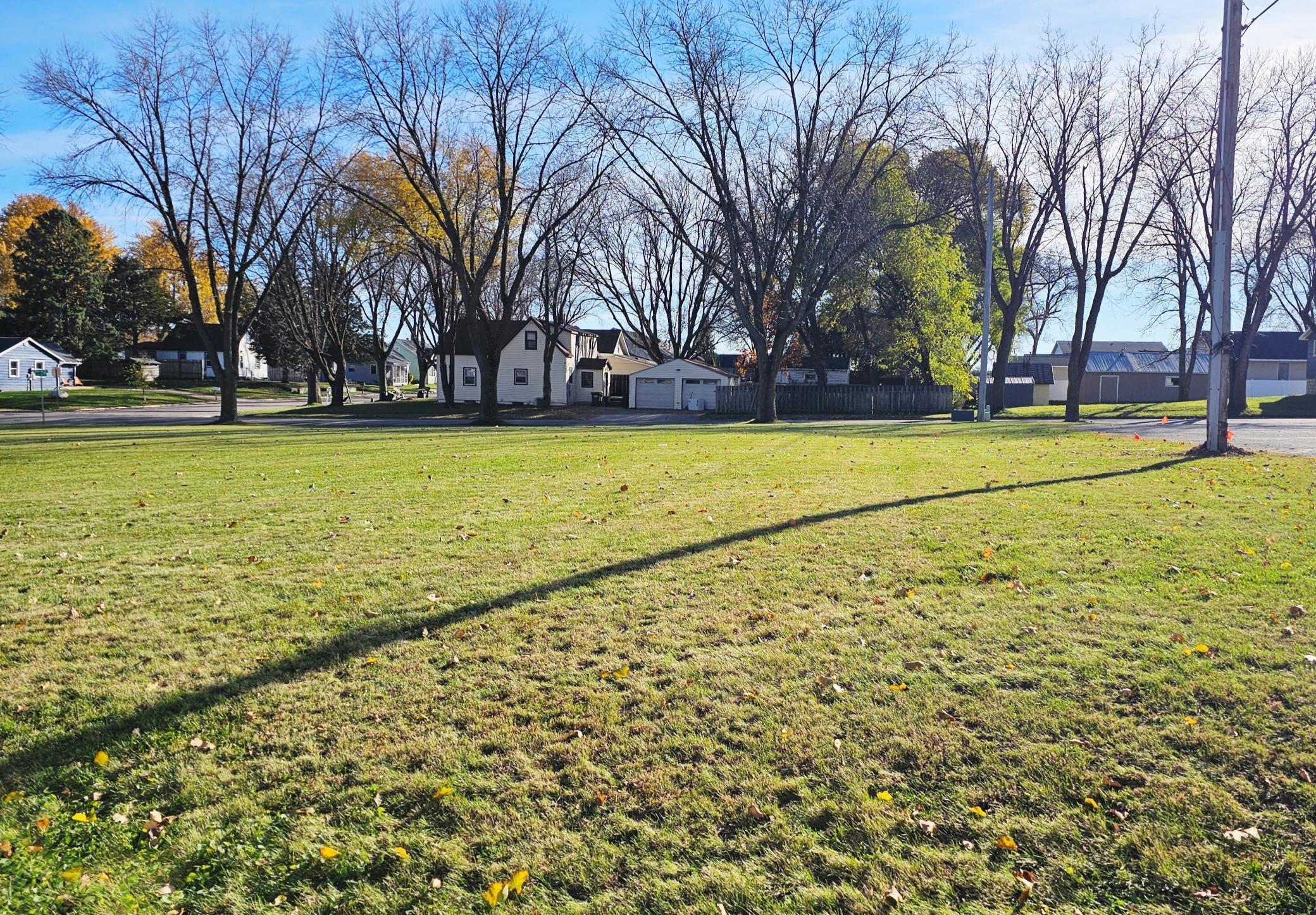 421 13th Street Southeast Willmar, MN 56201 - Photo 5 of 6