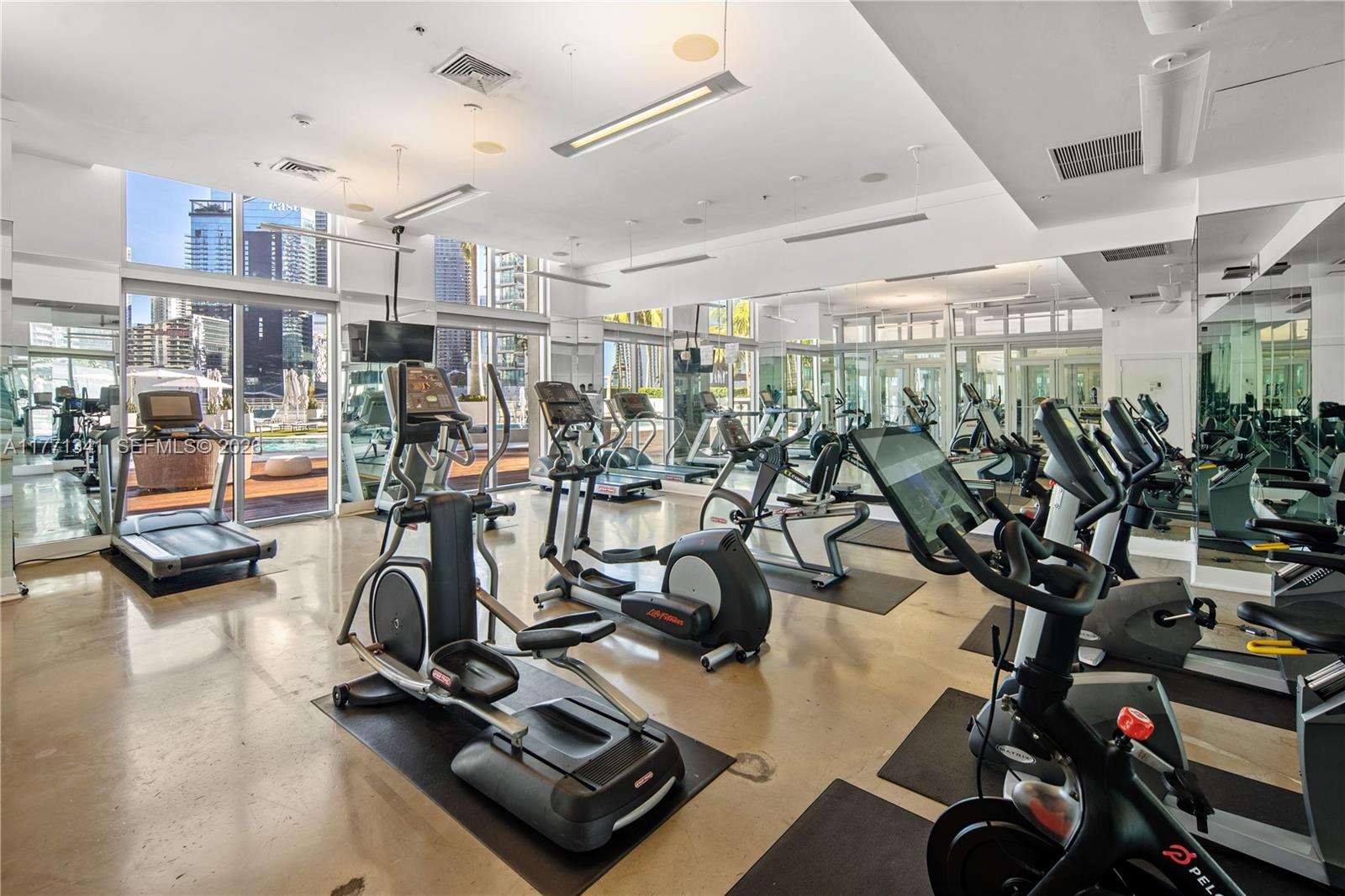 90 Southwest 3rd Street, Unit 4103 Miami, FL 33130 - Photo 23 of 31 Gallery Image 23