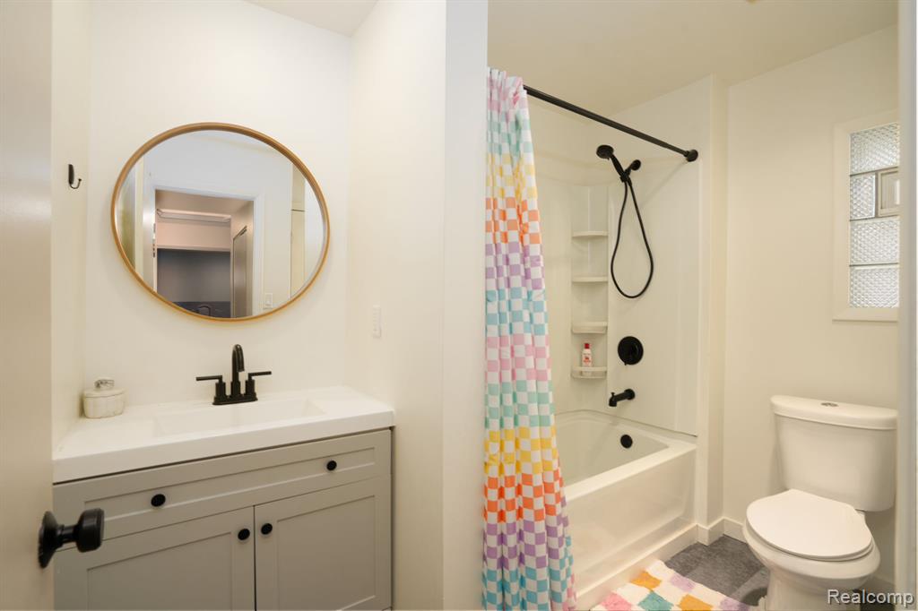 1530 South Baldwin Road Lake Orion, MI 48360 - Photo 20 of 37