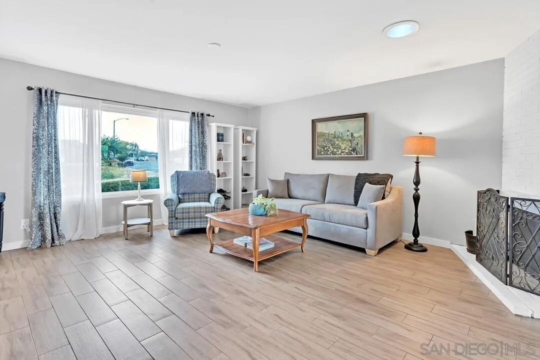 13415 Pequot Drive Poway, CA 92064 - Photo 11 of 63 a living room with furniture and a table