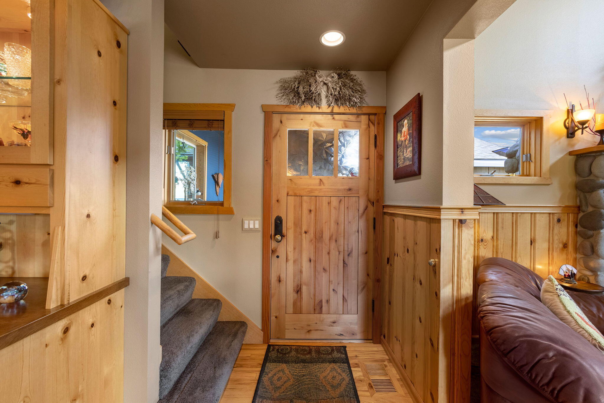 16947 Varco Road Bend, OR 97703 - Photo 14 of 59 4-web-or-mls-16947 Varco Rd, Bend (4 of