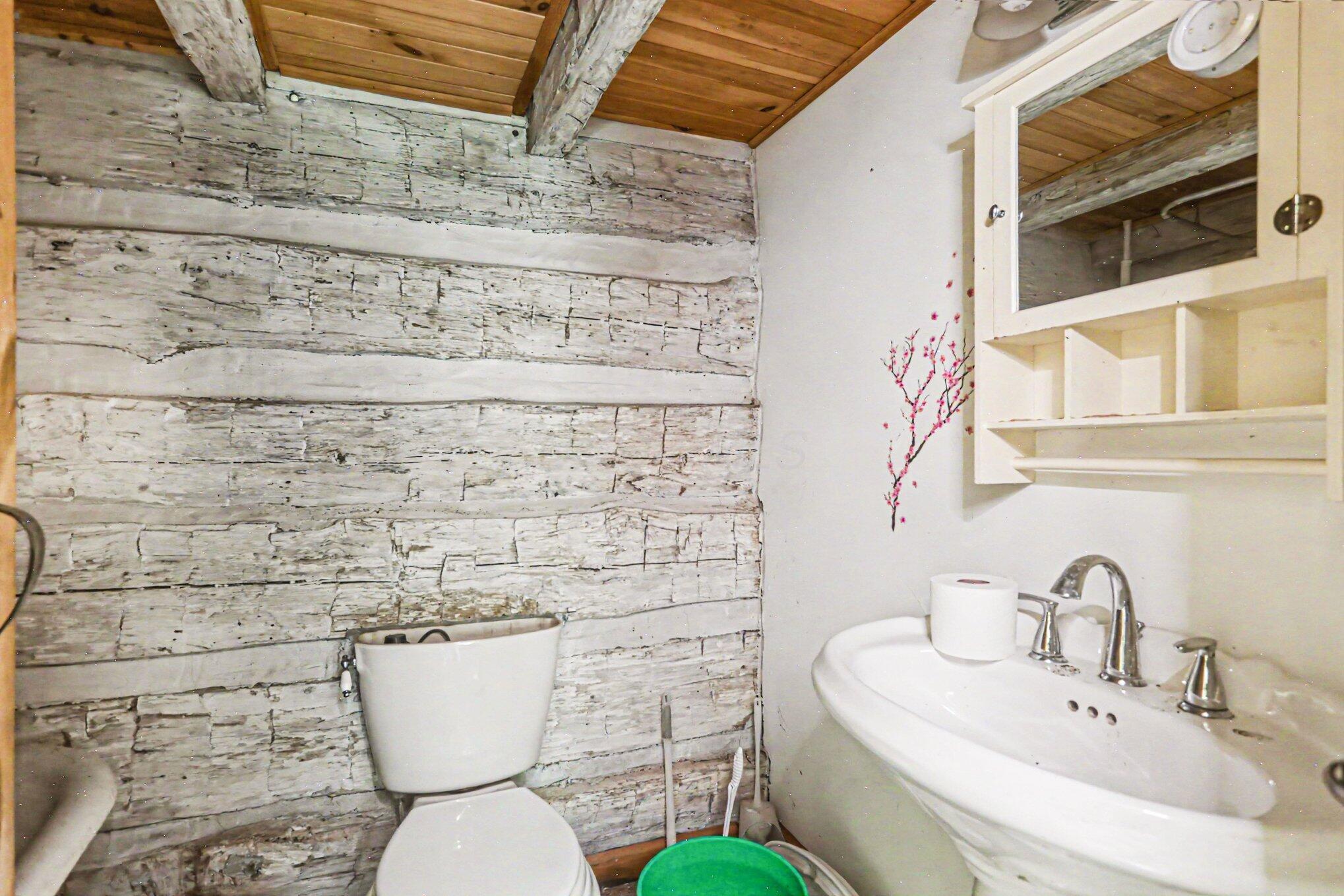 15005 Jack Run Road Rockbridge, OH 43149 - Photo 13 of 14