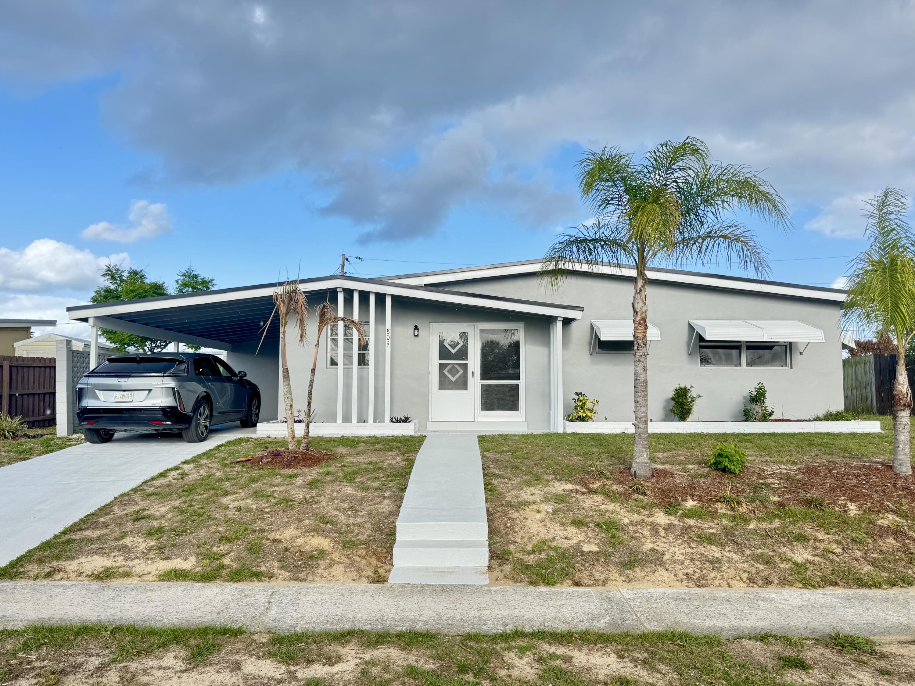 809 Gilbert Street Sebastian, FL 32958 - Photo 2 of 13 IMG_3760
