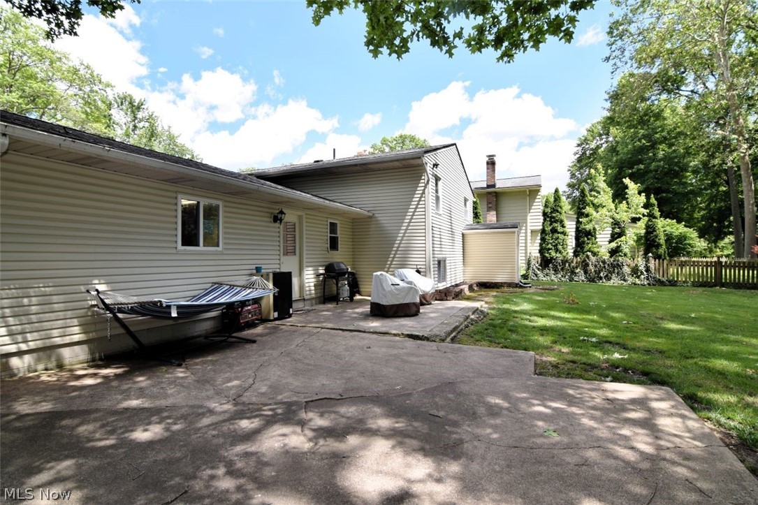 5454 Barton Road North Olmsted, OH 44070 - Photo 27 of 31