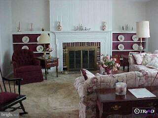 215 Foxcroft Road Broomall, PA 19008 - Photo 3 of 6 Gallery Image 3