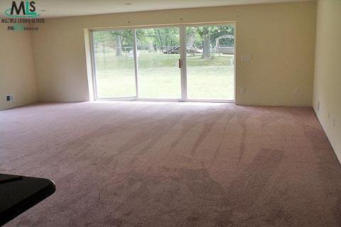1916 Grace Rochester, MI 48309 - Photo 3 of 8 386026-2.JPG