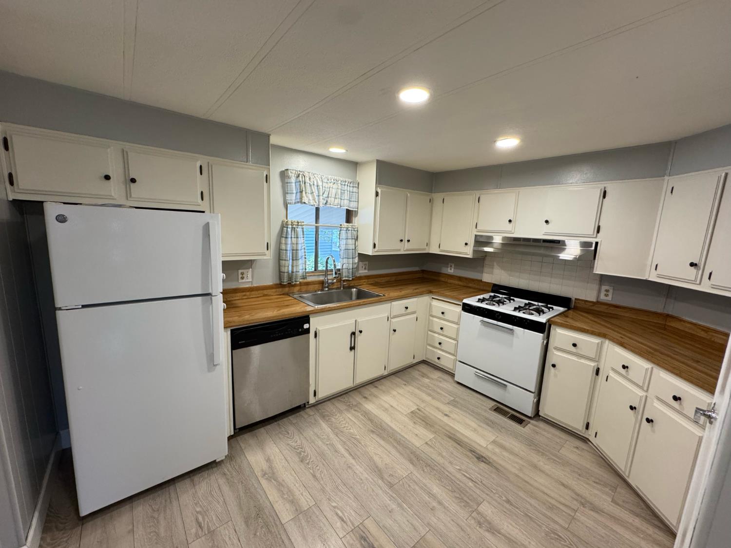 3950 Mack Road, Unit 66 Sacramento, CA 95823 - Photo 17 of 39