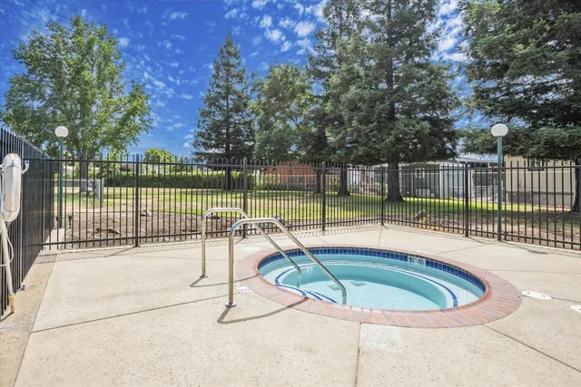 $159,000 | 3950 Mack Road, Unit 66, Sacramento, CA 95823