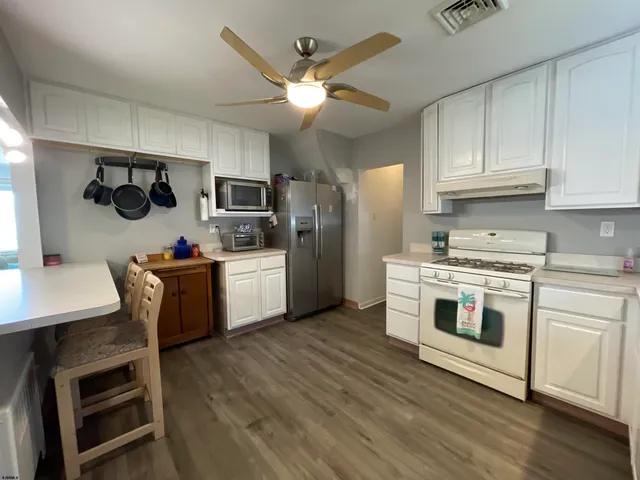 $1,800 | 307 North Essex Avenue, Margate City, NJ 08402