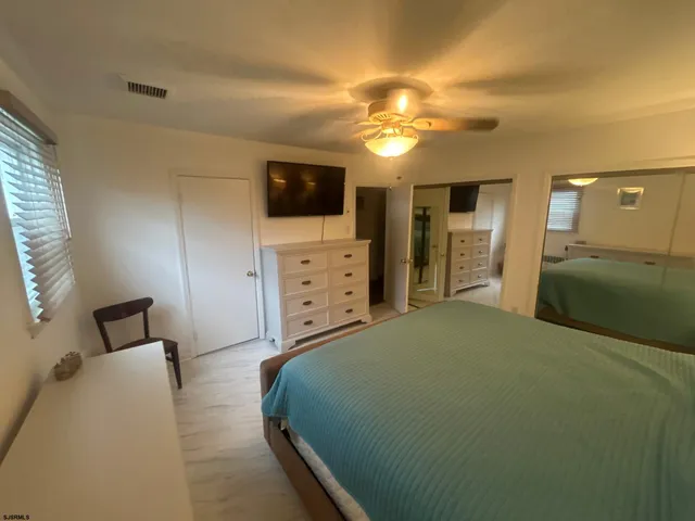 $1,800 | 307 North Essex Avenue, Margate City, NJ 08402