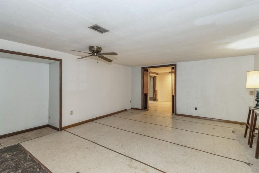 1606 Prairie Du Chien Road Iowa City, IA 52245 - Photo 36 of 47 Gallery Image 36