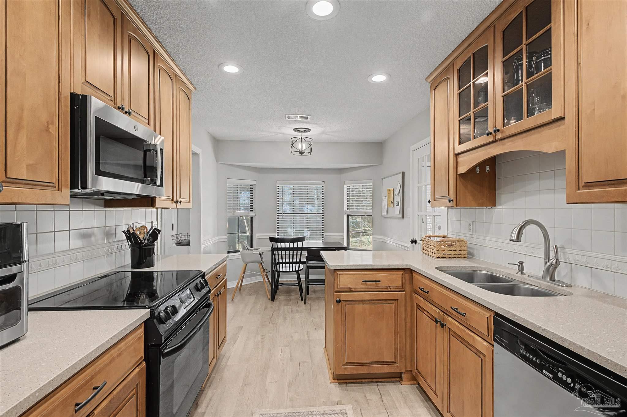 5121 Rowe Trail Pace, FL 32571 - Photo 8 of 31