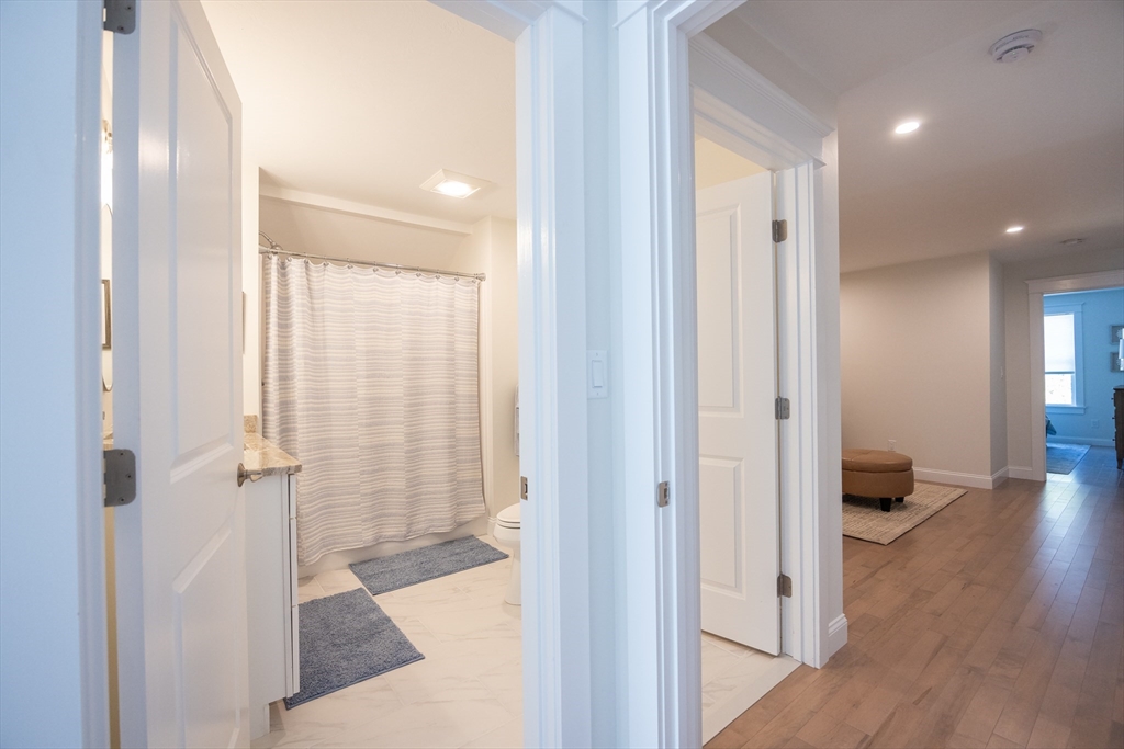 38 Crestwood Circle, Unit 38 Rochester, MA 02770 - Photo 3 of 5