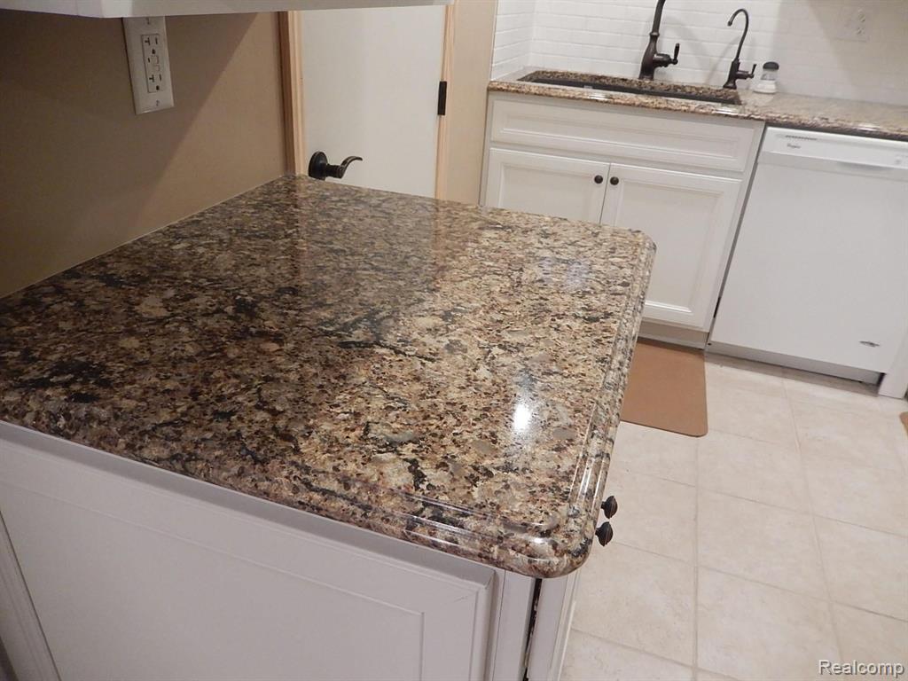 6616 Maple Street Dearborn, MI 48126 - Photo 20 of 21