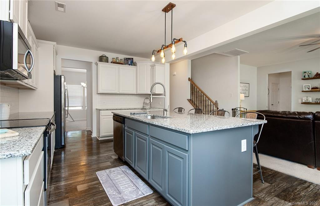 3337 Grandview Club Road Pfafftown, NC 27040 - Photo 8 of 32 Gallery Image 8