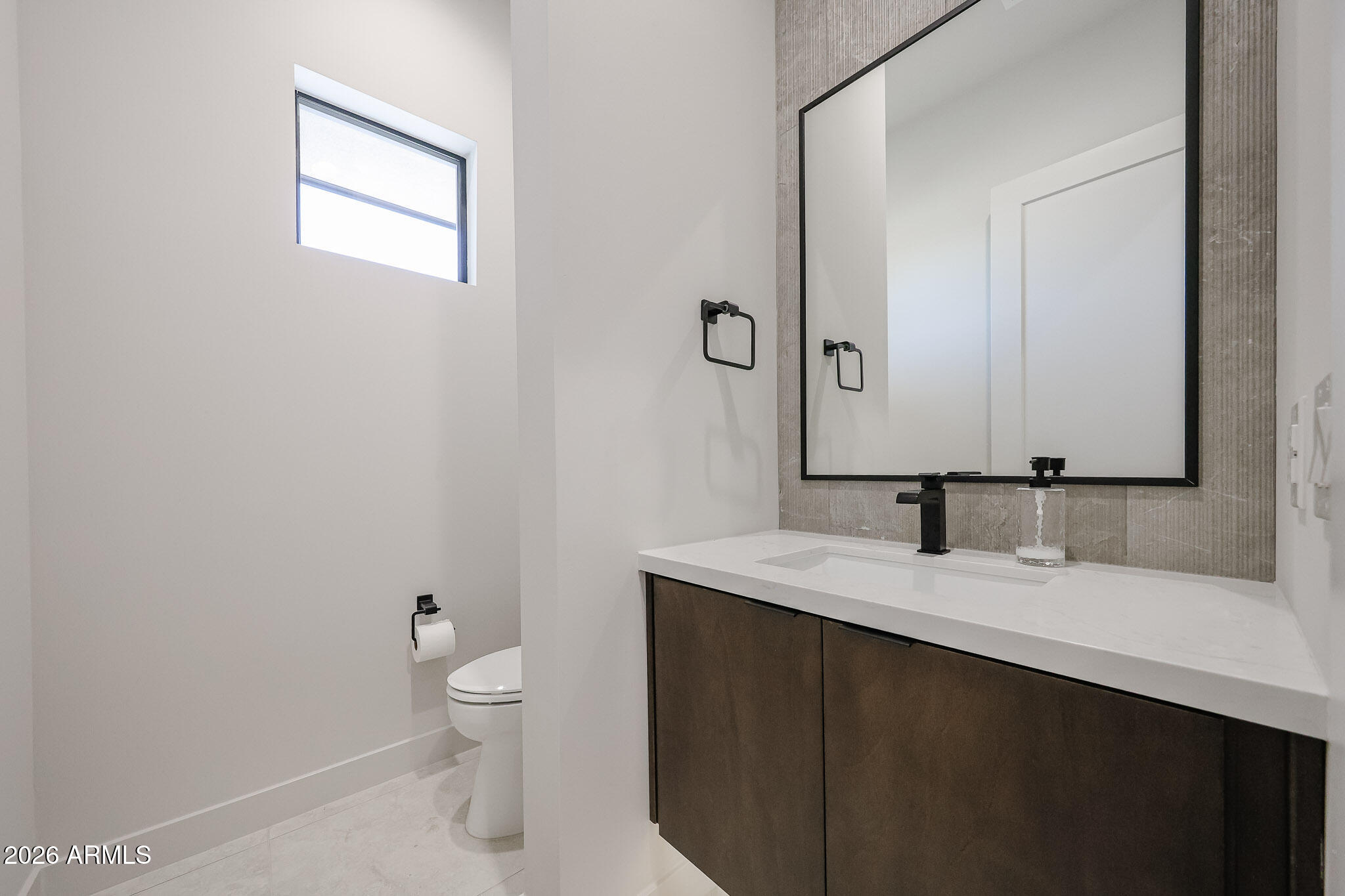 1940 East Creek Canyon Road Phoenix, AZ 85086 - Photo 34 of 66 CC5 39 I Powder Room 1