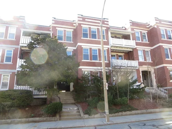 $5,300 | 88 Pleasant Street, Unit 2, Brookline, MA 02446