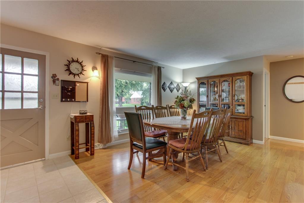 849 Fabyan Road Indianapolis, IN 46217 - Photo 5 of 20 Gallery Image 5