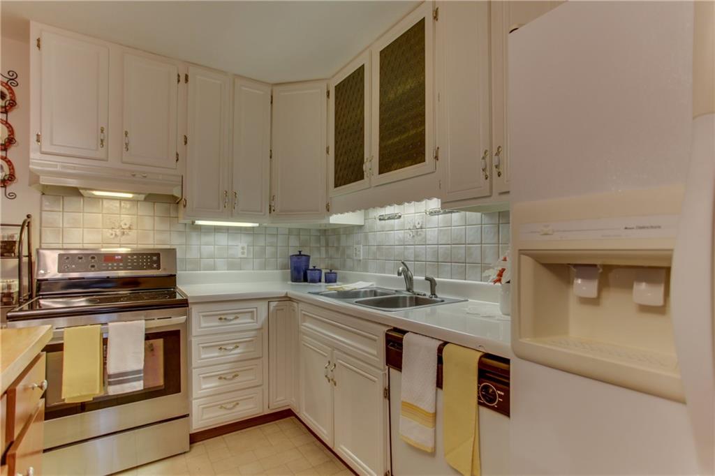 849 Fabyan Road Indianapolis, IN 46217 - Photo 6 of 20 Gallery Image 6