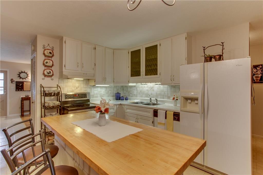 849 Fabyan Road Indianapolis, IN 46217 - Photo 8 of 20 Gallery Image 8