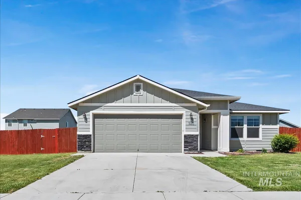 $385,000 | 1685 Southwest Levant Way, Mountain Home, ID 83647