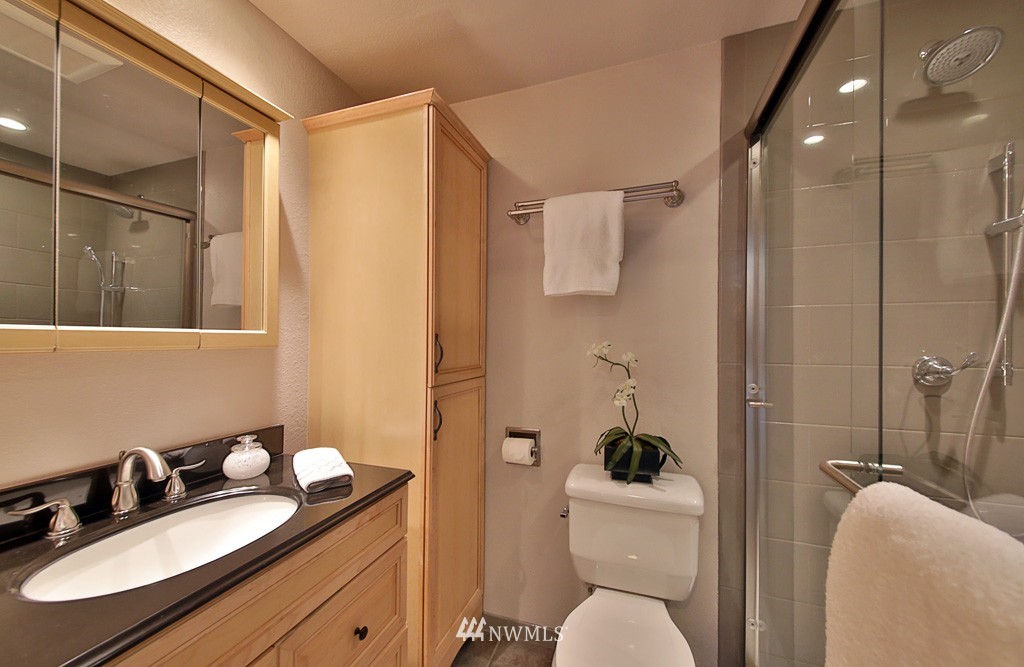 816 Old Beach Road, Unit 101 Freeland, WA 98249 - Photo 20 of 25 Gallery Image 20