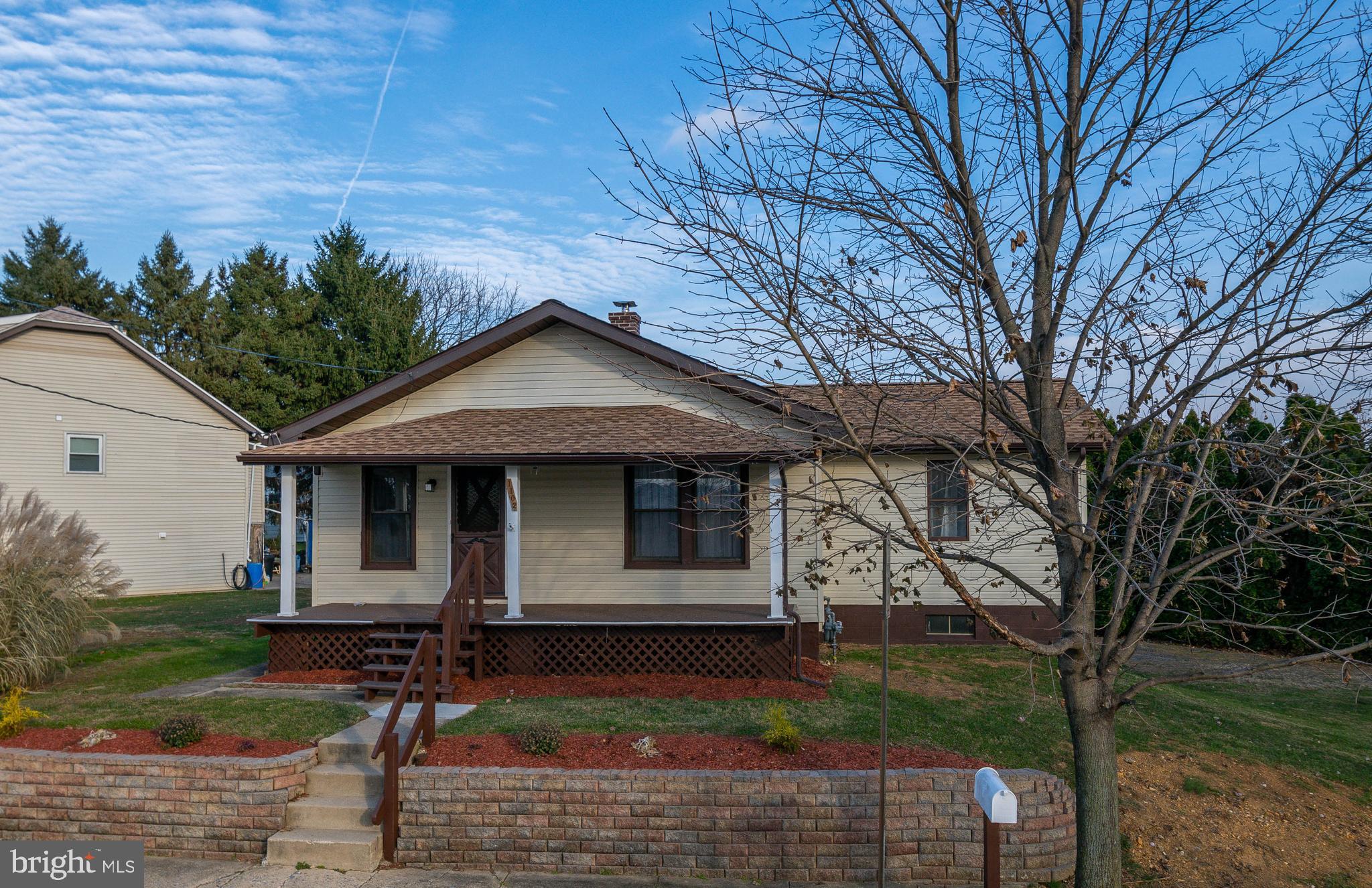 1102 Commonwealth Boulevard Reading, PA 19607 - Photo 2 of 24 Gallery Image 2