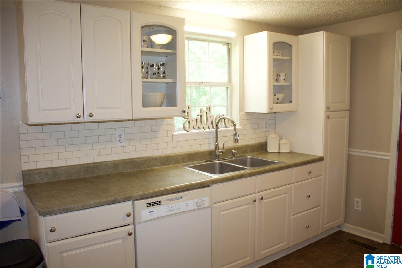 155 Double Oak Road Warrior, AL 35180 - Photo 9 of 20