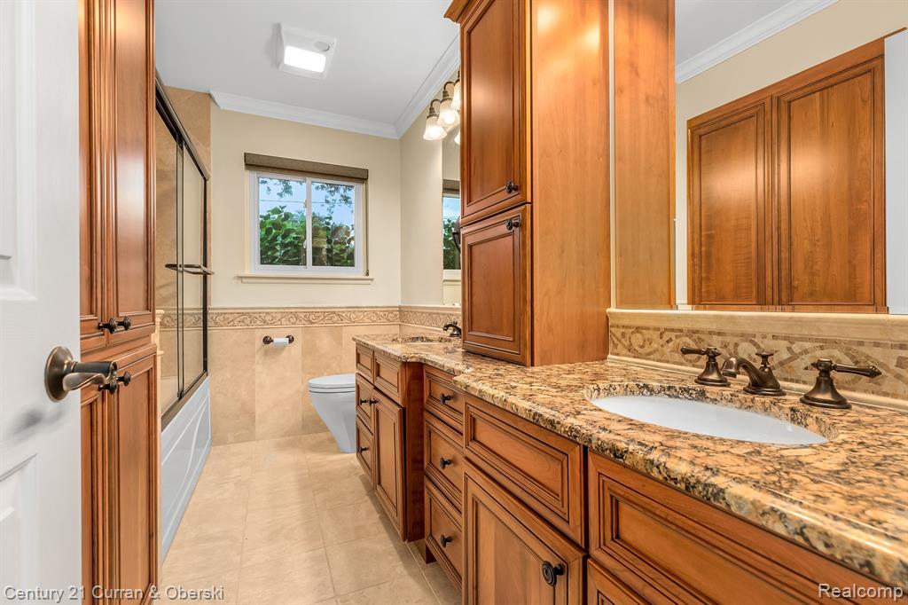 24012 Glen Ridge Court Novi, MI 48375 - Photo 15 of 27