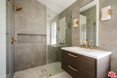 $3,699,000 | 6721 Drexel Avenue, Los Angeles, CA 90048
