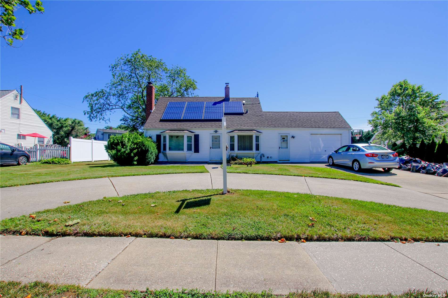 117 Loring Road Levittown, NY 11756 - Photo 1 of 1 Gallery Image 1