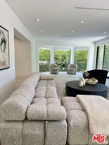 $24,999 | 201 South Bedford Drive, Beverly Hills, CA 90212