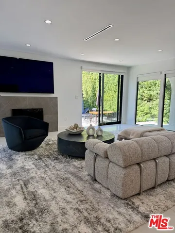 $24,999 | 201 South Bedford Drive, Beverly Hills, CA 90212