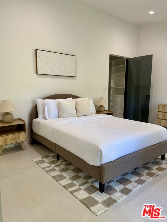 201 South Bedford Drive Beverly Hills, CA 90212 - Photo 23 of 37