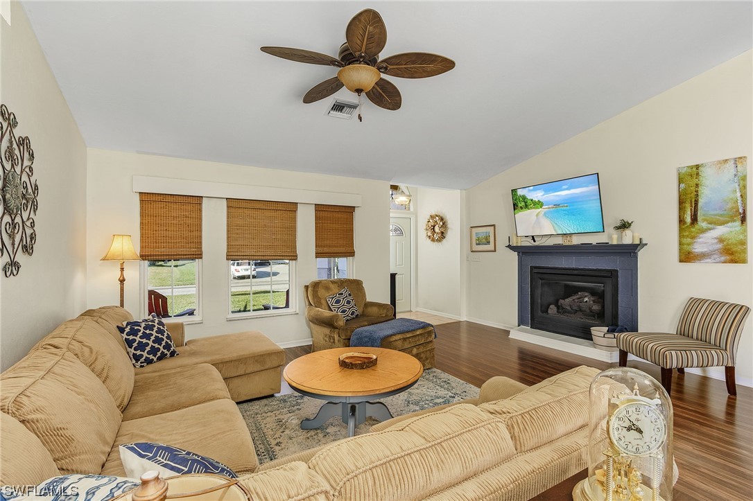 8312 Tahiti Road Fort Myers, FL 33967 - Photo 11 of 26 Gallery Image 11