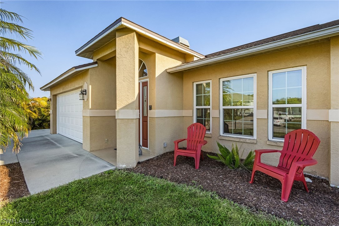 8312 Tahiti Road Fort Myers, FL 33967 - Photo 8 of 26 Gallery Image 8