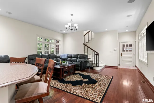 $1,000,000 | 1050 Williams Boulevard, Springfield, IL 62704