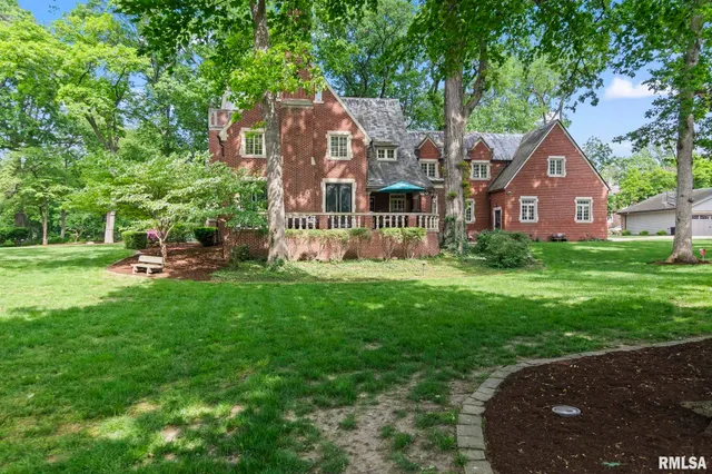 $1,000,000 | 1050 Williams Boulevard, Springfield, IL 62704