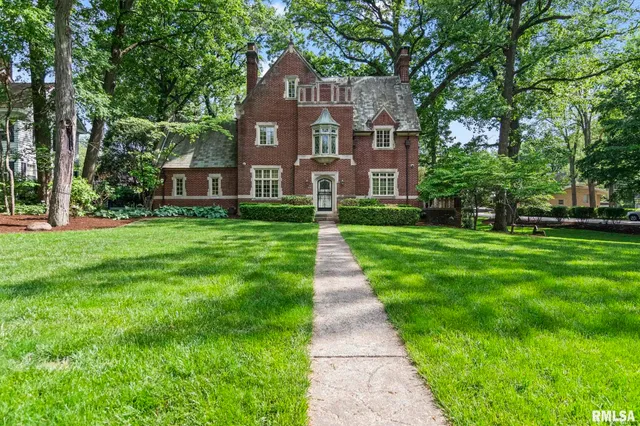 $1,000,000 | 1050 Williams Boulevard, Springfield, IL 62704