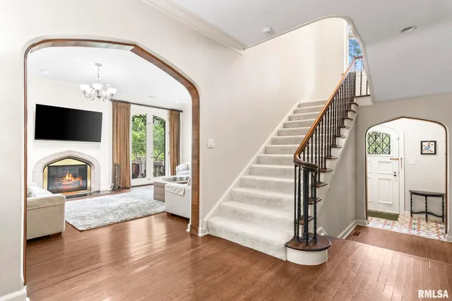 $1,000,000 | 1050 Williams Boulevard, Springfield, IL 62704