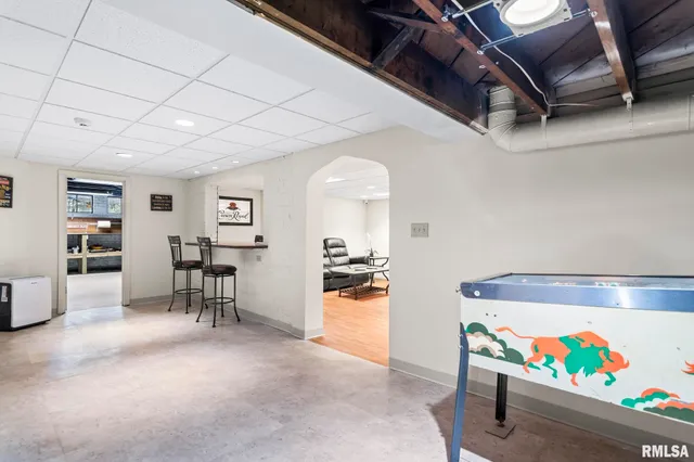 $1,000,000 | 1050 Williams Boulevard, Springfield, IL 62704