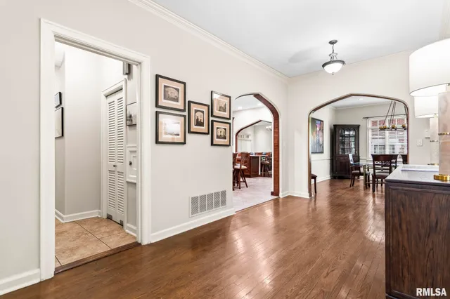 $1,000,000 | 1050 Williams Boulevard, Springfield, IL 62704