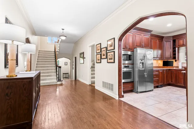 $1,000,000 | 1050 Williams Boulevard, Springfield, IL 62704