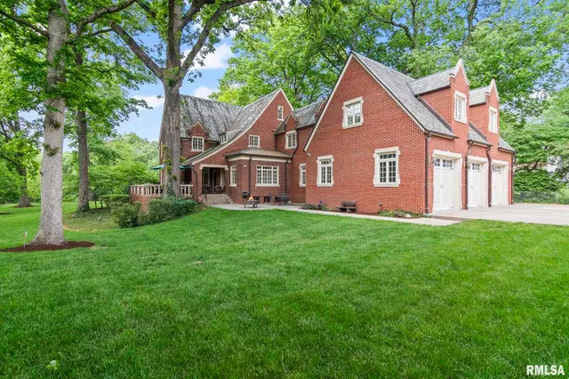 $1,000,000 | 1050 Williams Boulevard, Springfield, IL 62704