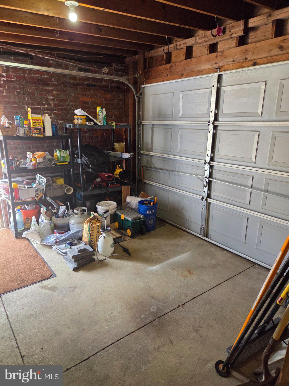 5234 Jackson Street Philadelphia, PA 19124 - Photo 10 of 30 Garage area