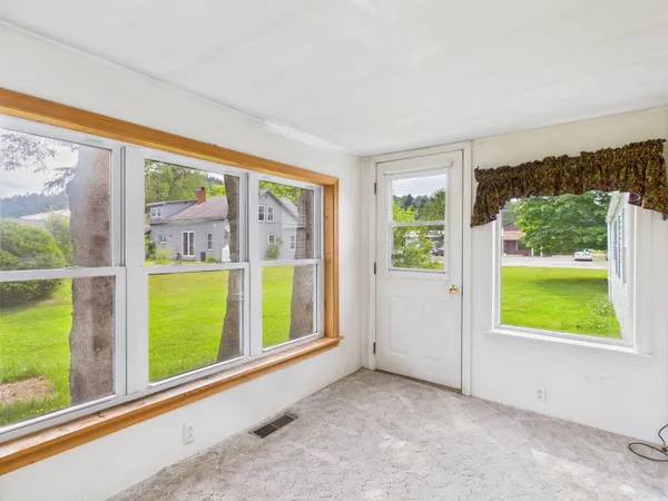 $64,900 | 13 Highway 145, Colebrook, NH 03576